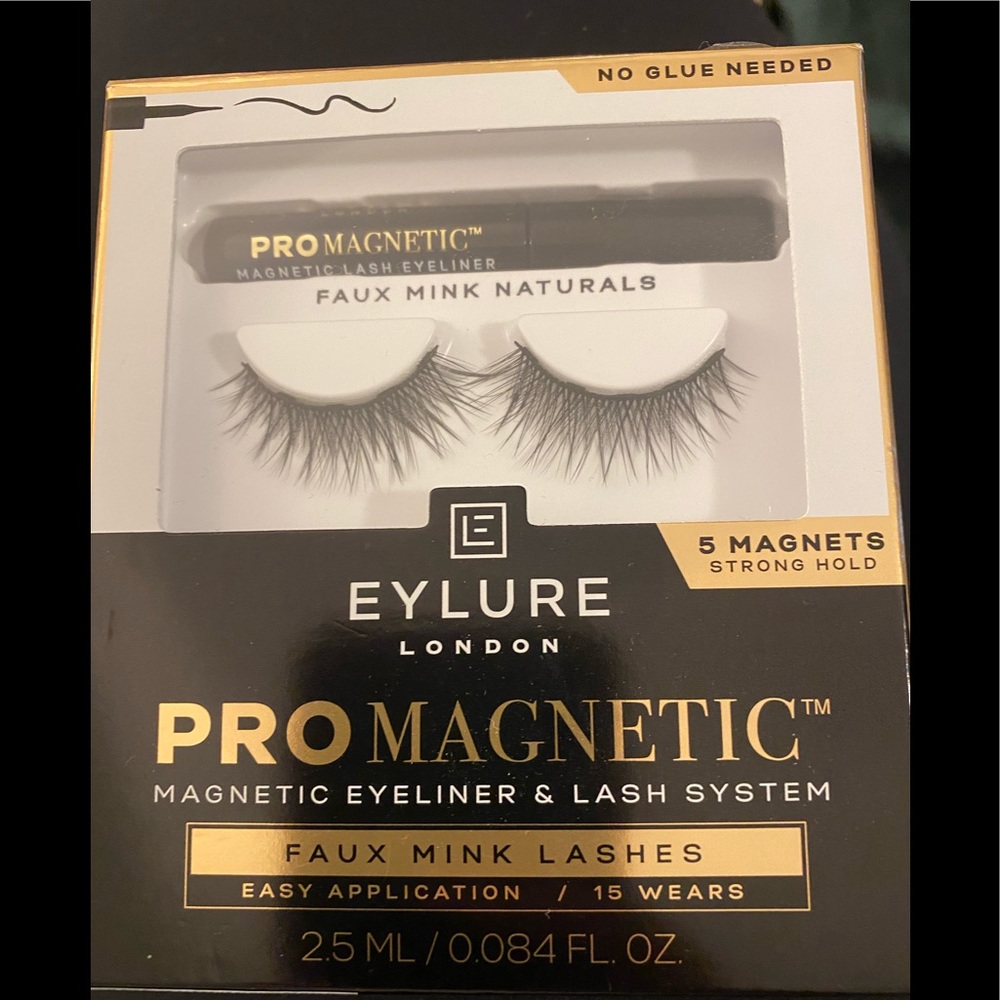 Magnetic Eyelashes